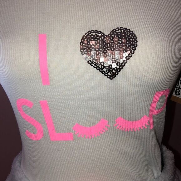 Roll outta bed pj set fuzzy shorts & tank - Picture 6 of 6